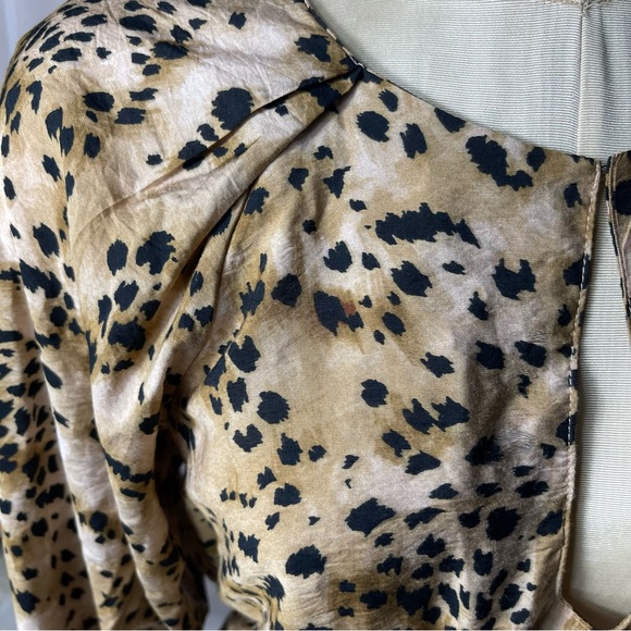 Banana Republic Cropped Top Blouse Leopard Print Balloon Sleeve Sz XS - Picture 7 of 13